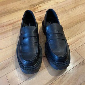 AE - Penny Loafer - Black - Size 6 1/2